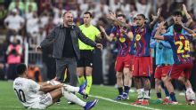 Técnico do Barcelona enaltece 'mentalidade' de Raphinha e revela bastidores do título da Supercopa: 'Estavam dançando'