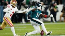 Eagles: Sirianni defiende a A.J. Brown tras discutir en la banca