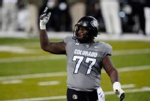Colorado star OT Jordan Seaton entering transfer portal