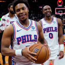 Former Raptors star Kyle Lowry lauded in Toronto as 76ers win