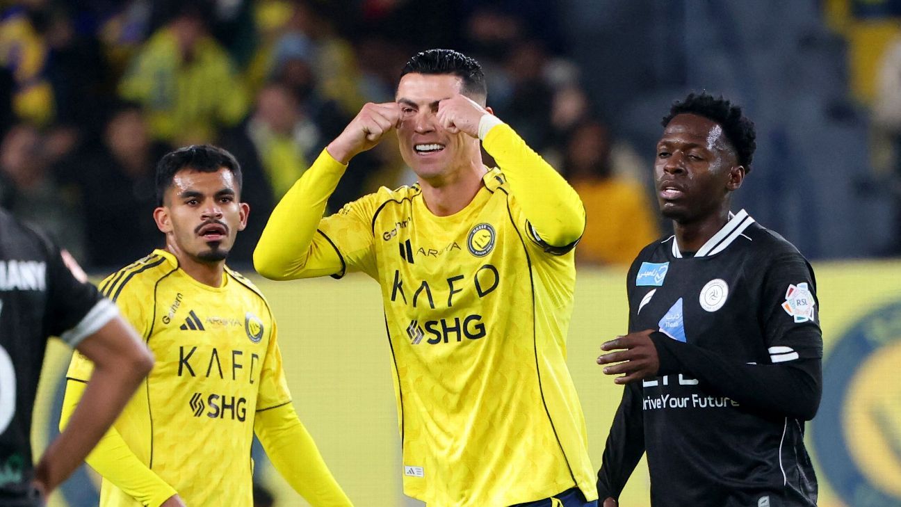 Cristiano Ronaldo protagoniza polêmica com ex-jogador do Grêmio em partida pelo Al Nassr
