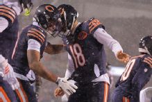 Bears coach: Caleb Williams, receivers need better chemistry