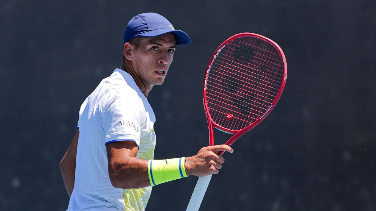 El lamento de Báez pese a su apasionante triunfo en el Australian Open 2026: "Tuve la oportunidad pero no pude"