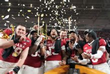 Hoosiers, fans brave winter storm to celebrate CFP title