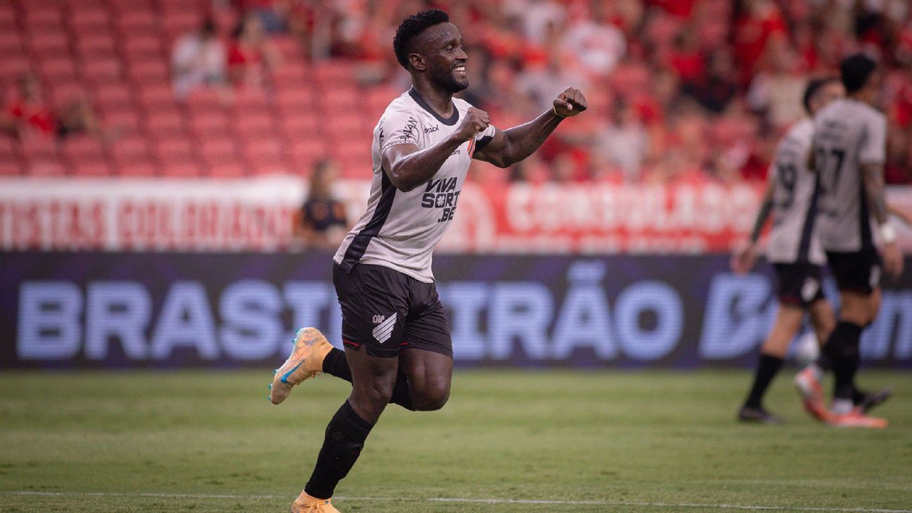 Mendoza, autor do gol do Athletico (Foto: ESPN)