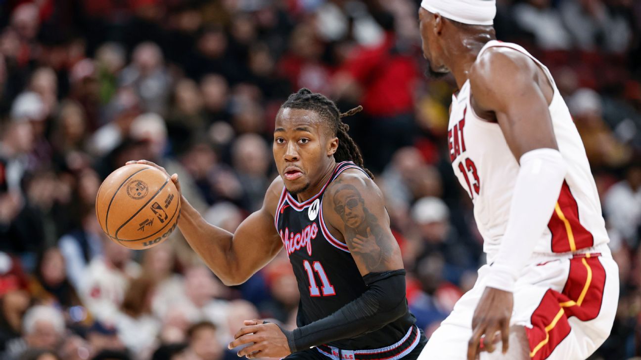 Fantasy picks, DFS, betting tips: Ayo Dosunmu poised for another strong game