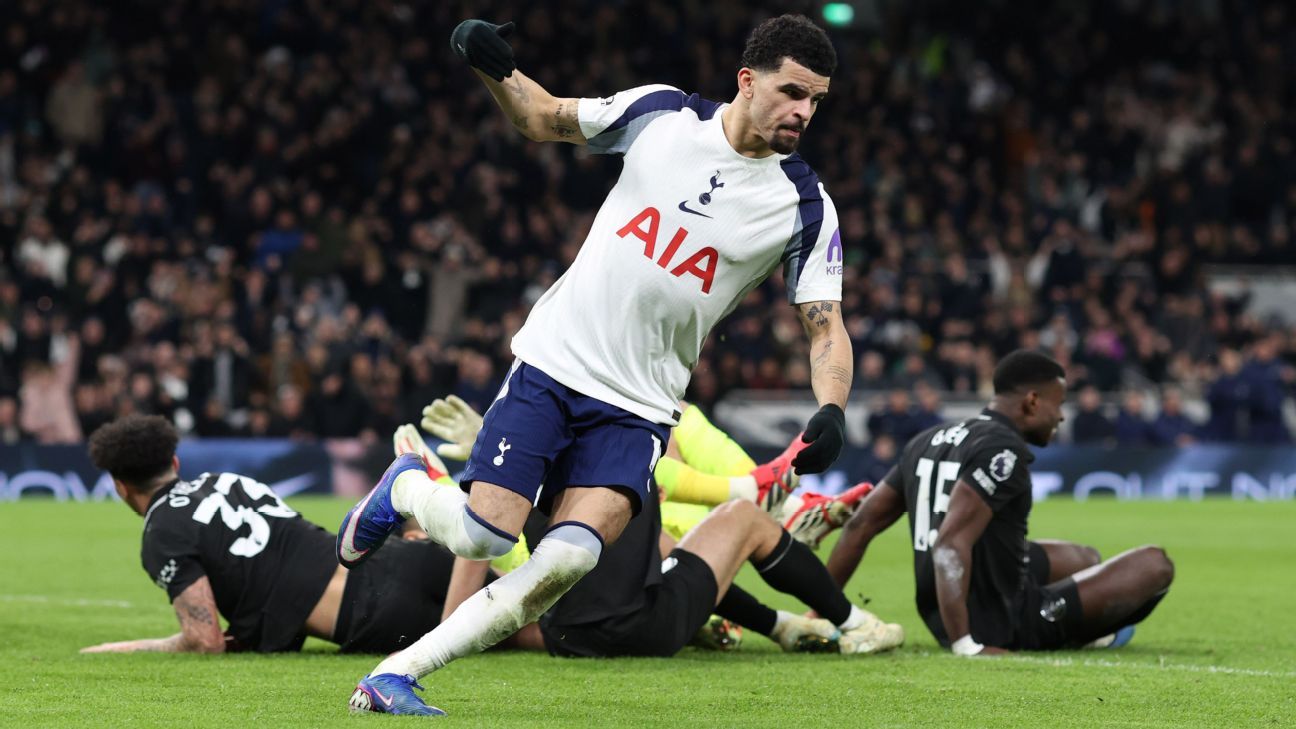 Tottenham 2-2 Man City: Solanke brace costs visitors ground in title ...