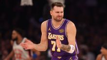 Luka Doncic y un paseo por el Madison a un año de su llegada a Los Angeles Lakers