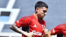 Kendry Páez volvió a los entrenamientos sin chances de volver a River Plate