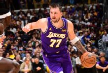 Lakers' Doncic exits early; MRI set on hamstring, source says