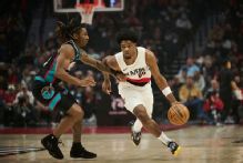 Grizzlies' Pippen Jr., Blazers' Henderson make season debuts