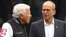 Jonathan Kraft habla de crisis de contratación de minorías en NFL