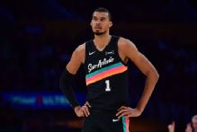 Spurs' Wembanyama drops 40 in 26 minutes vs. Lakers, wanted more