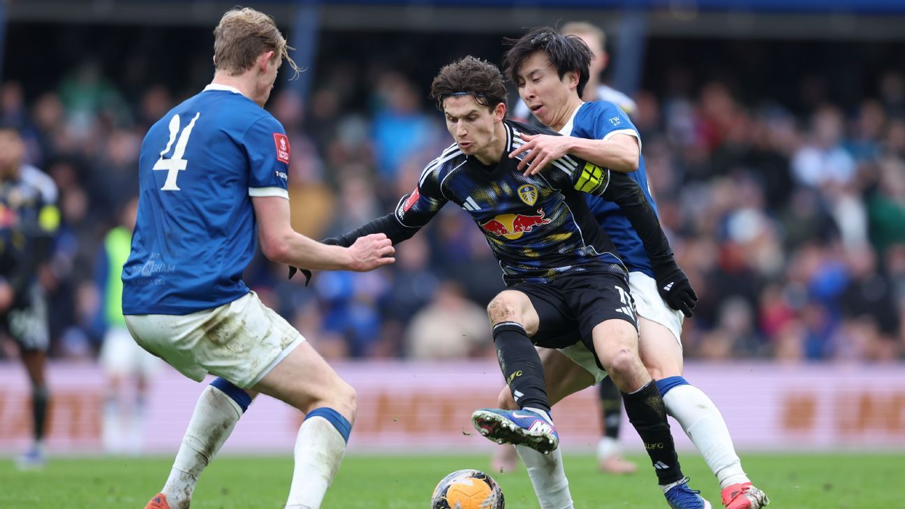 O Leeds sobreviveu a um susto na FA Cup, derrotando o Birmingham nos pênaltis