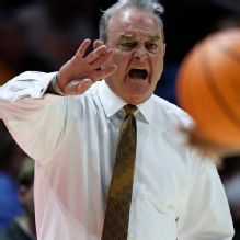 Texas responds to Schaefer's comments, tops Tennessee
