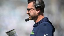Raiders dan ofensiva a ex coach de quarterbacks de Seahawks