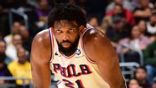 Joel Embiid se perderá el partido contra Hawks por dolor en la espinilla