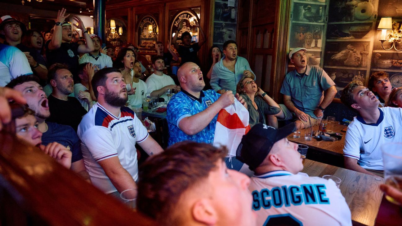 Pubs to stay open until 2 a.m. for WC knockouts