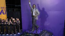 Lakers unveil statue of legendary former coach Pat Riley
