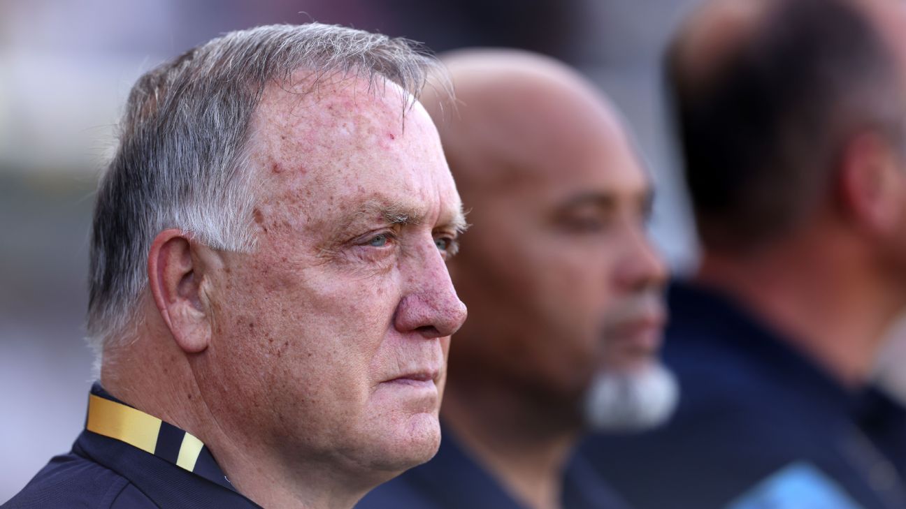 Advocaat stopt als bondscoach Curaçao, Rutten neemt over