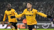 Transfer rumors, news: Man United, Liverpool turn to Wolves midfielder