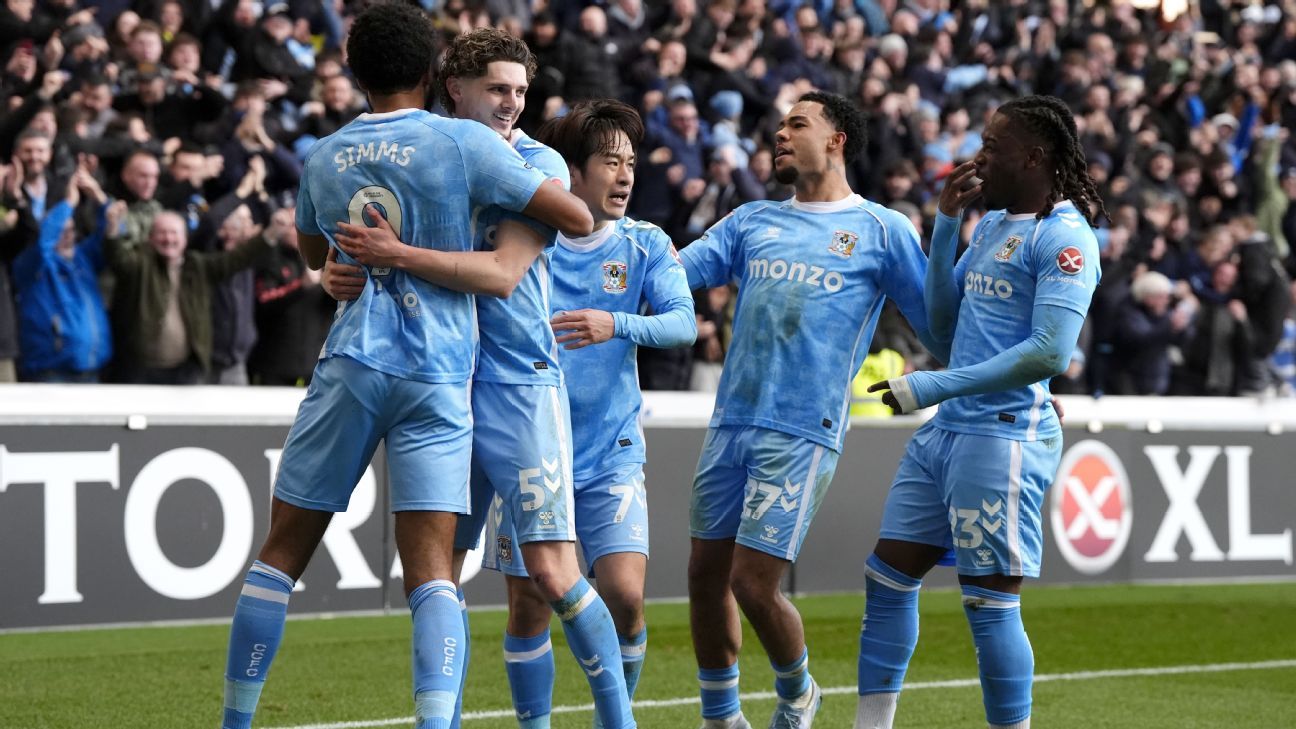 Lampard's Coventry extend lead at top of Champ.