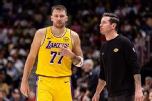 Lakers' Redick calls sideline tiff with Doncic 'very normal'