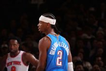 Mike Brown: SGA does 'great job' convincing refs he's getting hit