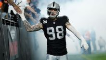 Ravens adquieren a Maxx Crosby en canje con Raiders: fuentes