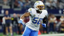 Chargers acuerdan por un año con el cazamariscales Khalil Mack
