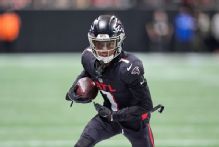 Falcons release wide receiver Darnell Mooney