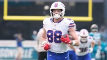 Sources: TE Dawson Knox stays with Bills on new 3-year deal