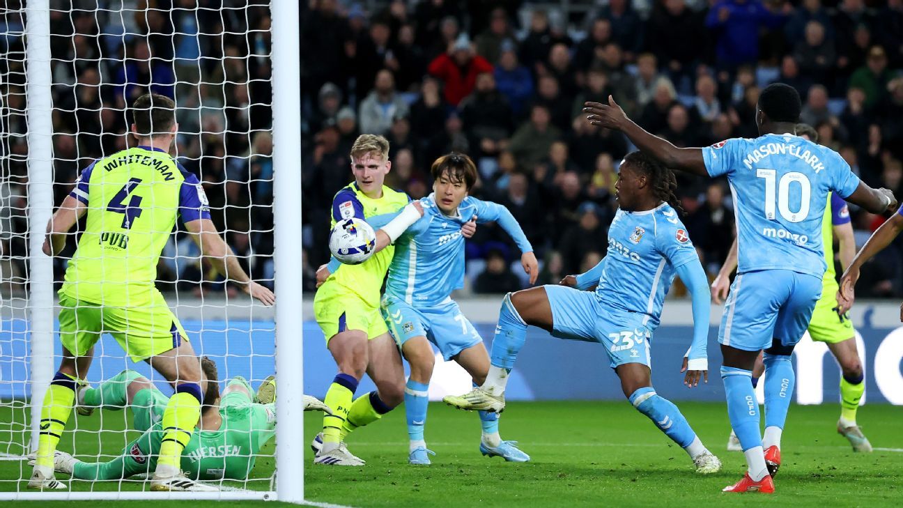 Frank Lampard's Coventry go eight points clear at top of Championship
