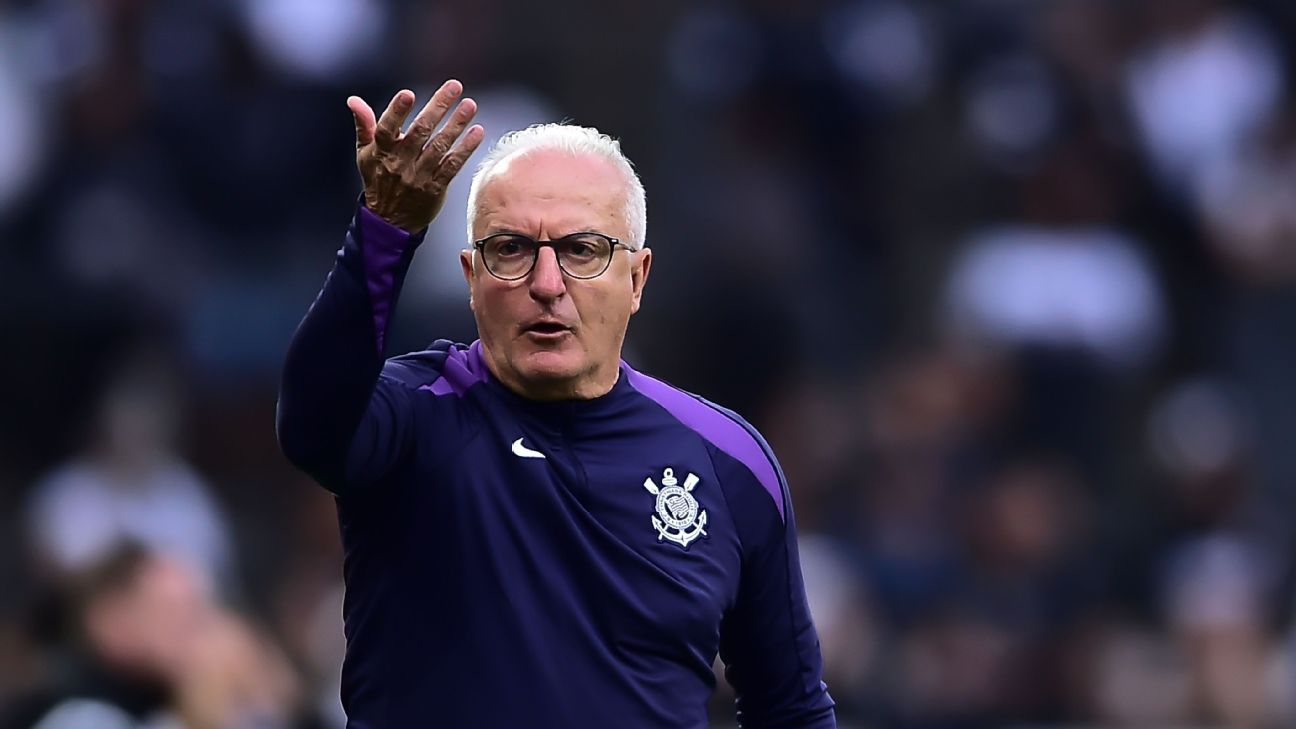 Dorival diz se Corinthians vai punir Allan e rebate críticas sobre 'créditos'