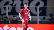 Gabriel Brazão, do Santos, é operado após lesão no ombro e corre risco de só voltar a jogar em 2027