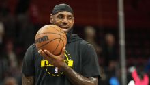 LeBron James empata a Robert Parish en el récord de más partidos jugados en la NBA