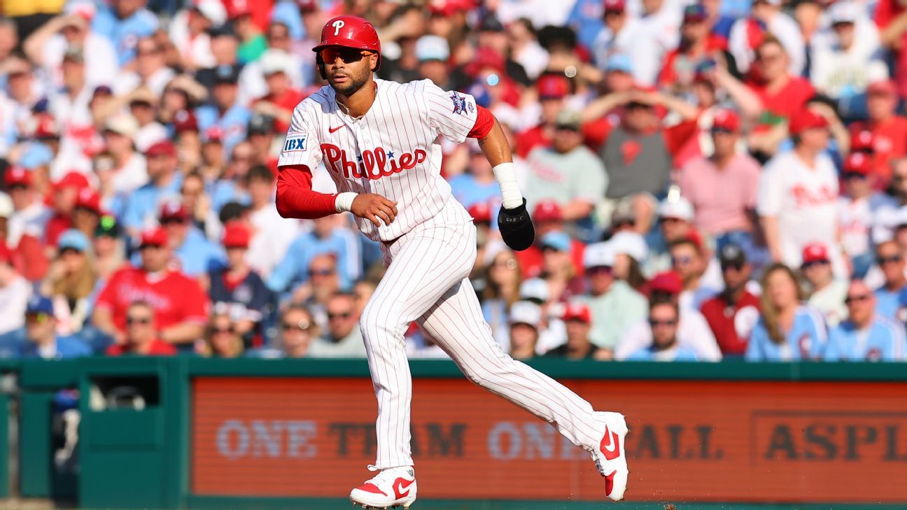 Justin Crawford has 2 hits in anticipated debut for Phillies