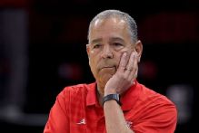 Sampson discusses coaching future after Houston's Sweet 16 loss