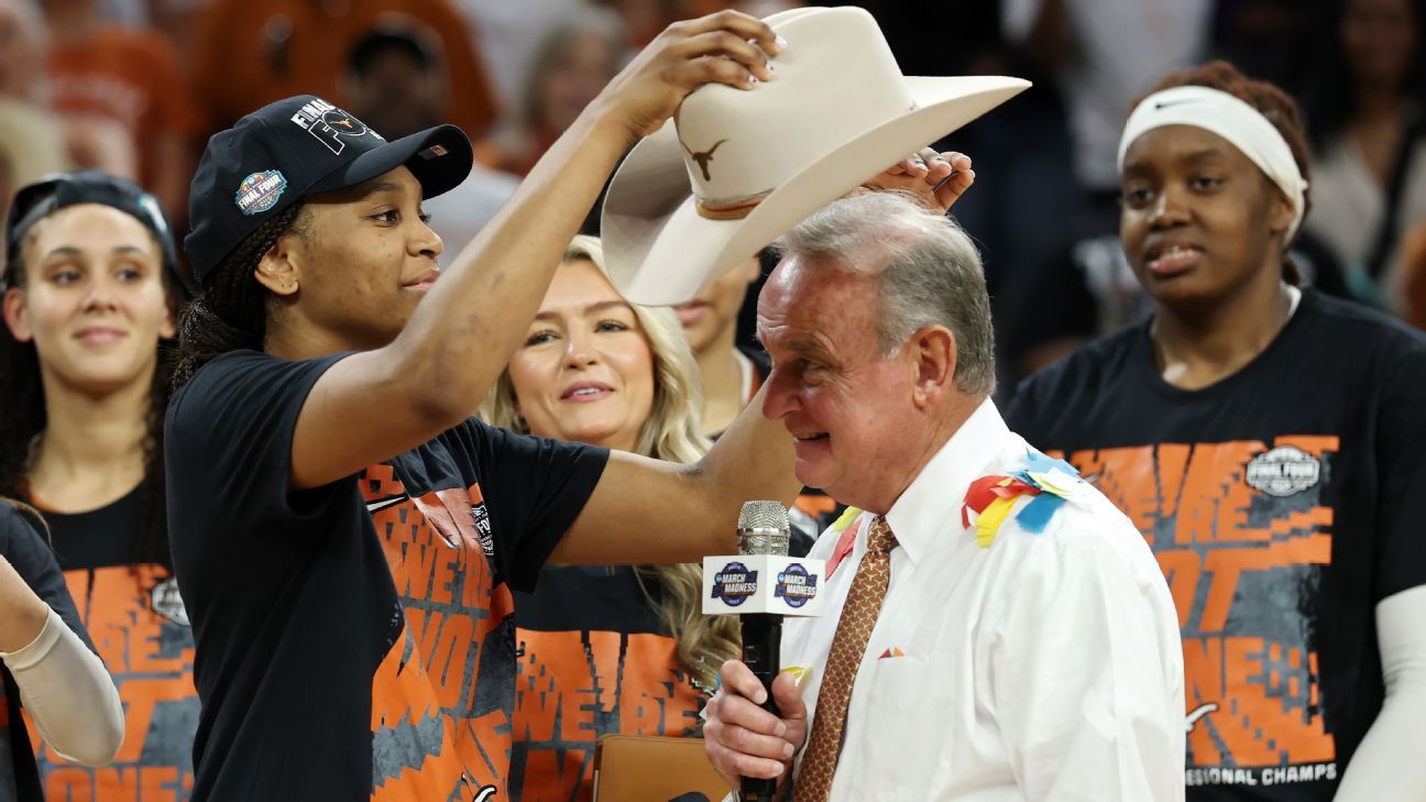 Texas answers Schaefer's callout with Final 4 return