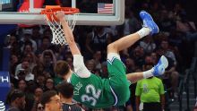 Cooper Flagg hizo historia en NBA; ganaron Knicks, Celtics y Rockets