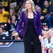 Former Holy Cross coach Maureen Magarity hired at Vermont