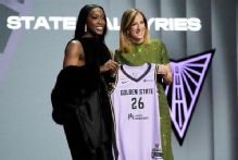 Valkyries flip ex-LSU star Flau'jae Johnson to Storm in stunner