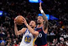 Warriors rally over Clippers in 4th to advance in play-in