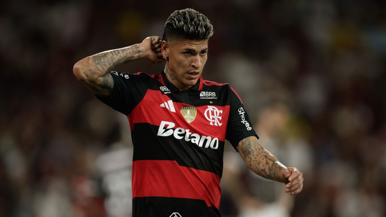 Gol mais perdido do ano? Carrascal erra chance inacreditável em jogo do Flamengo na Libertadores