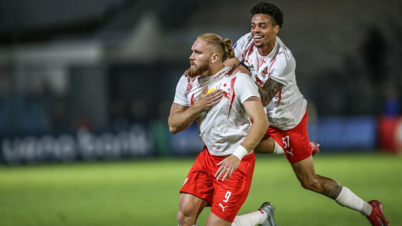 Isidro Pitta marca no último lance, Red Bull Bragantino vira sobre Blooming e vence a primeira na Sul-Americana