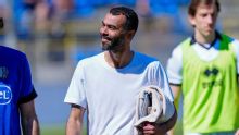 Ashley Cole 'discouraged' by coaching opportunities in England
