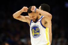Warriors' Steph Curry on choosing to extend: 'This is home'