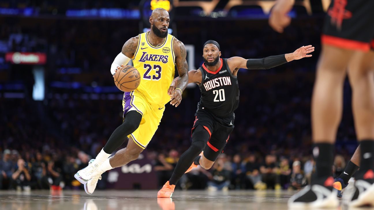LeBron flerta com triplo-duplo, Lakers batem os Rockets e largam na frente nos playoffs da NBA