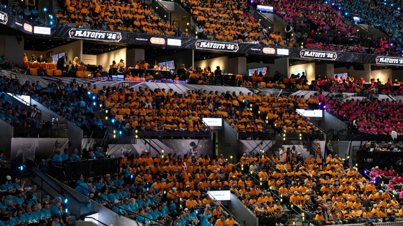 Blazers' lack of fan T-shirts invites questions