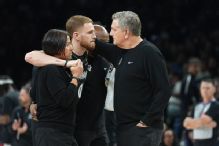 Wolves lose DiVincenzo early in Game 4 to non-contact injury
